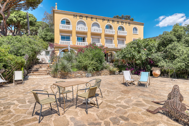 Hôtel Paradis  6