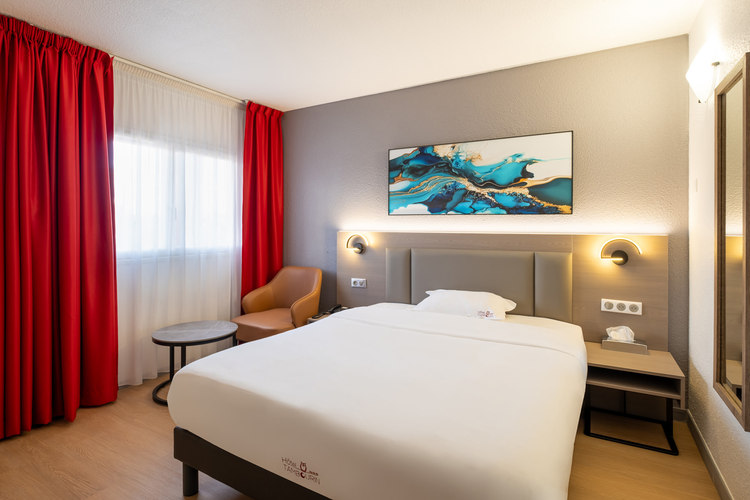 Hôtel Tambourin  7