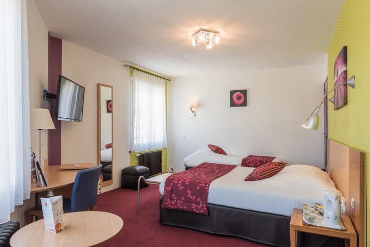 Hôtel Bristol  13