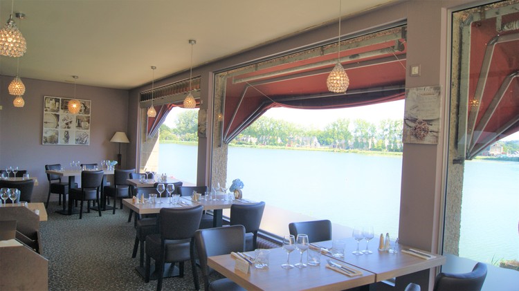 Hôtel du Lac  8