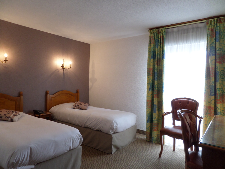 Hôtel des Tilleuls   13
