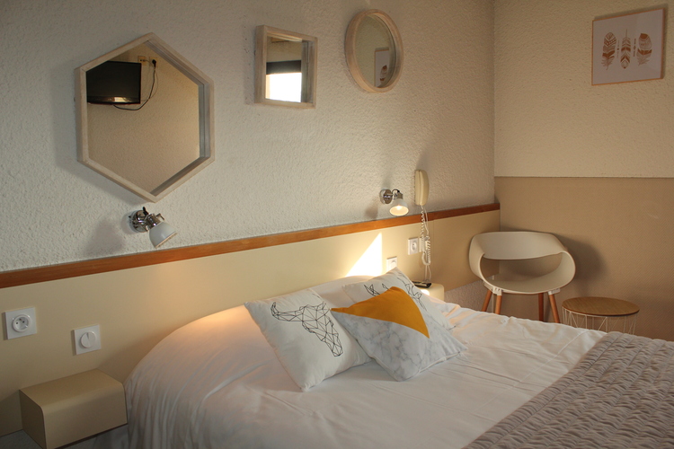 Bel Hôtel  5