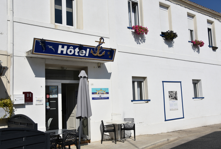 Hôtel Le Coureau  1