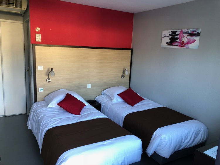 Hôtel Villa Motel  9