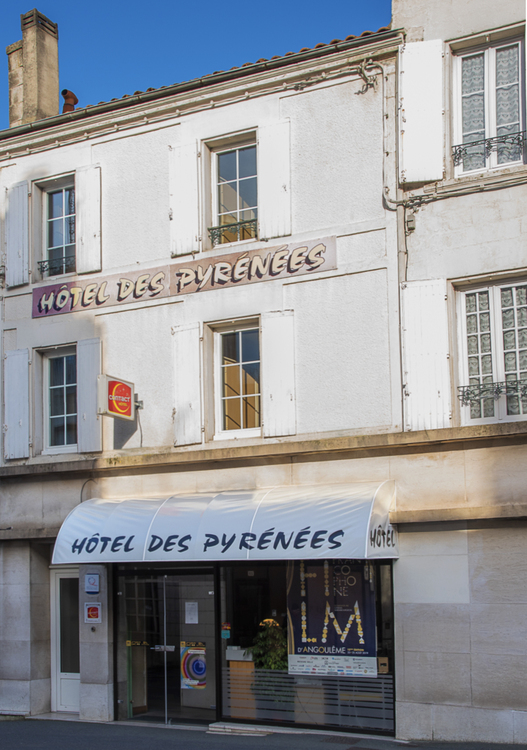 Hôtel des Pyrénées  13