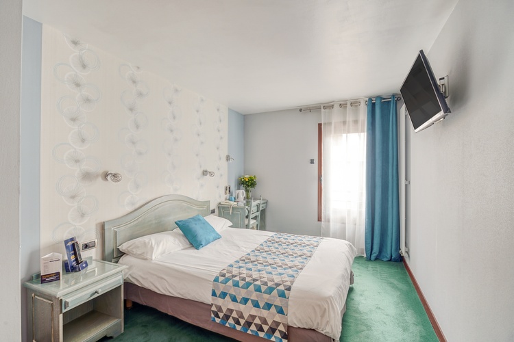 Hôtel des Deux Moulins  8