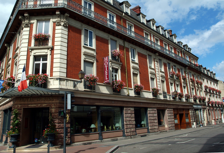Hôtel Le Bristol  14