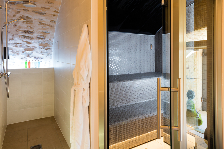 Hôtel Le Savigny et Spa  16
