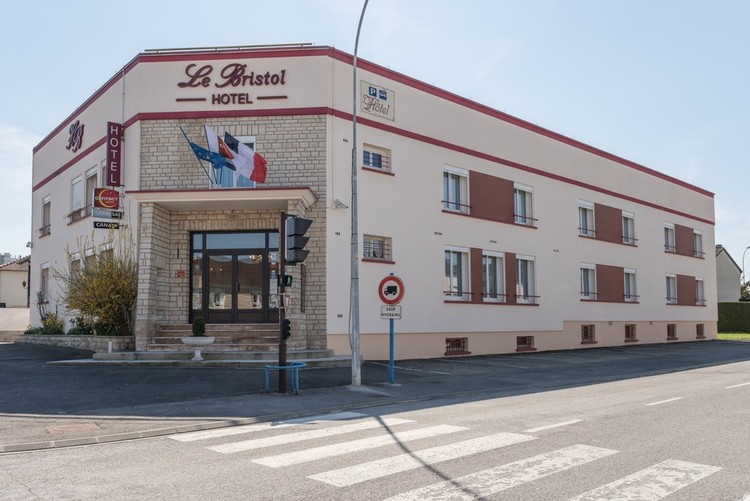 Hôtel Bristol  17