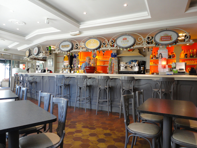 Hôtel Les Frangins 2