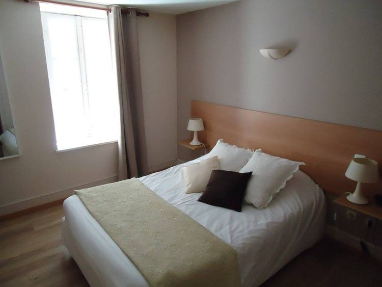 Hôtel Le Relais de Bèze 1