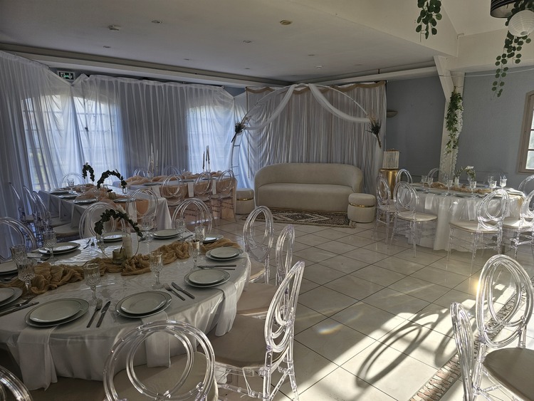 Cap Hôtel  22