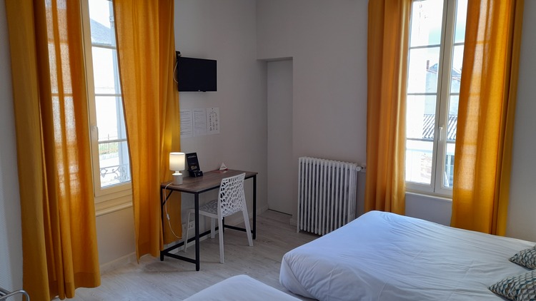 Hôtel de France  30