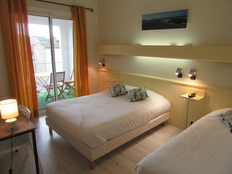 Hôtel de France  40