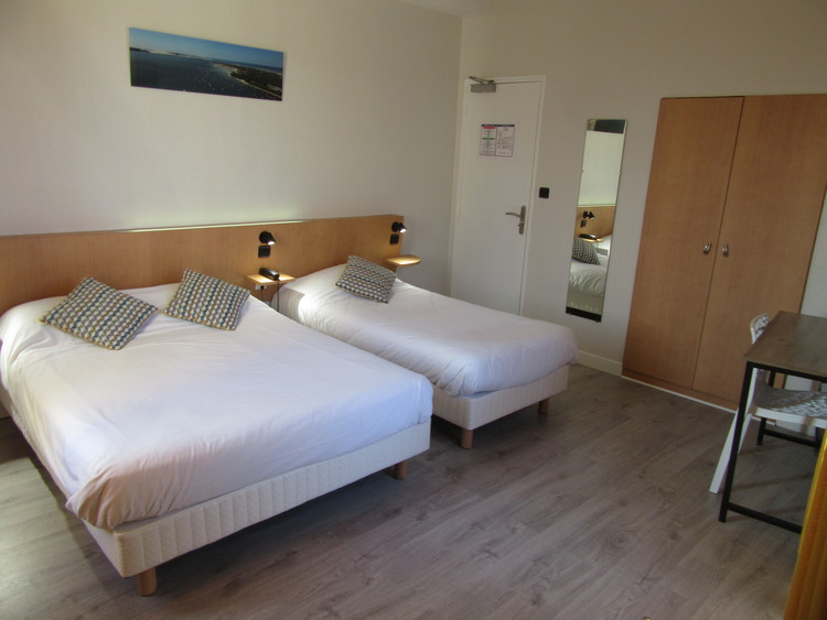 Hôtel de France  42
