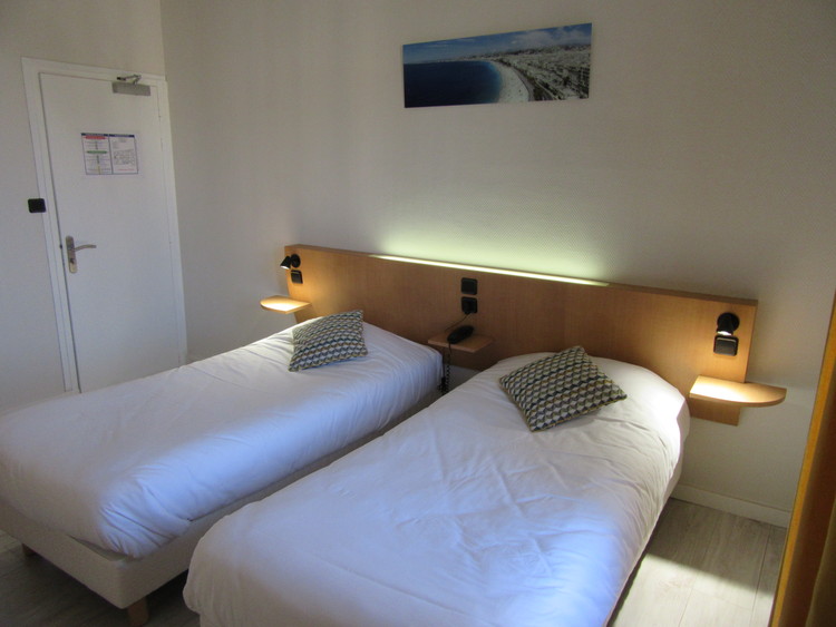Hôtel de France  44