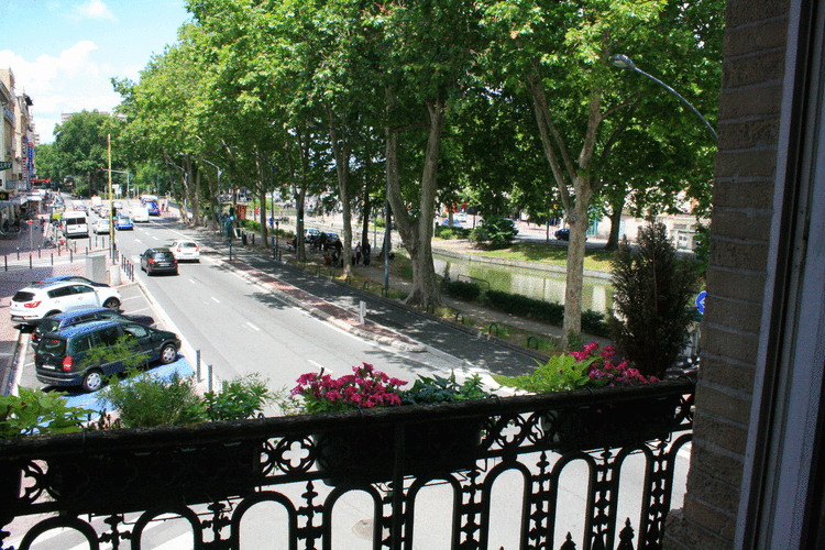 Hôtel de Bordeaux  13