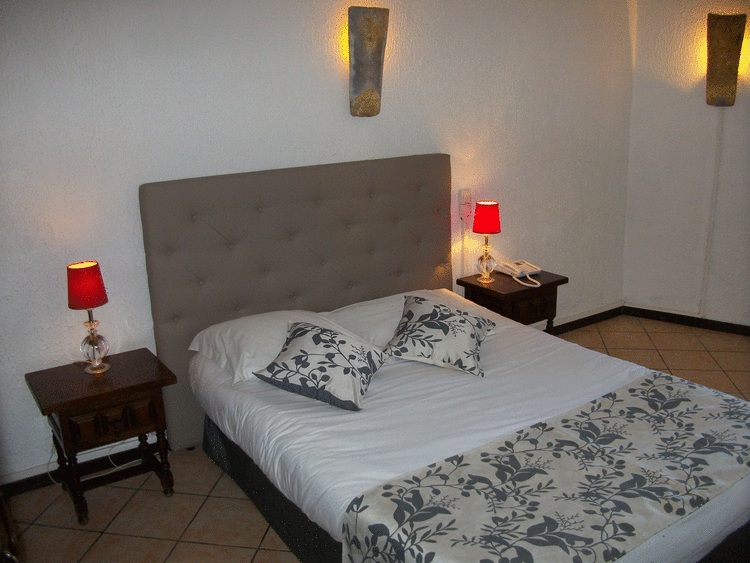 Hôtel du Pont Vieux  15