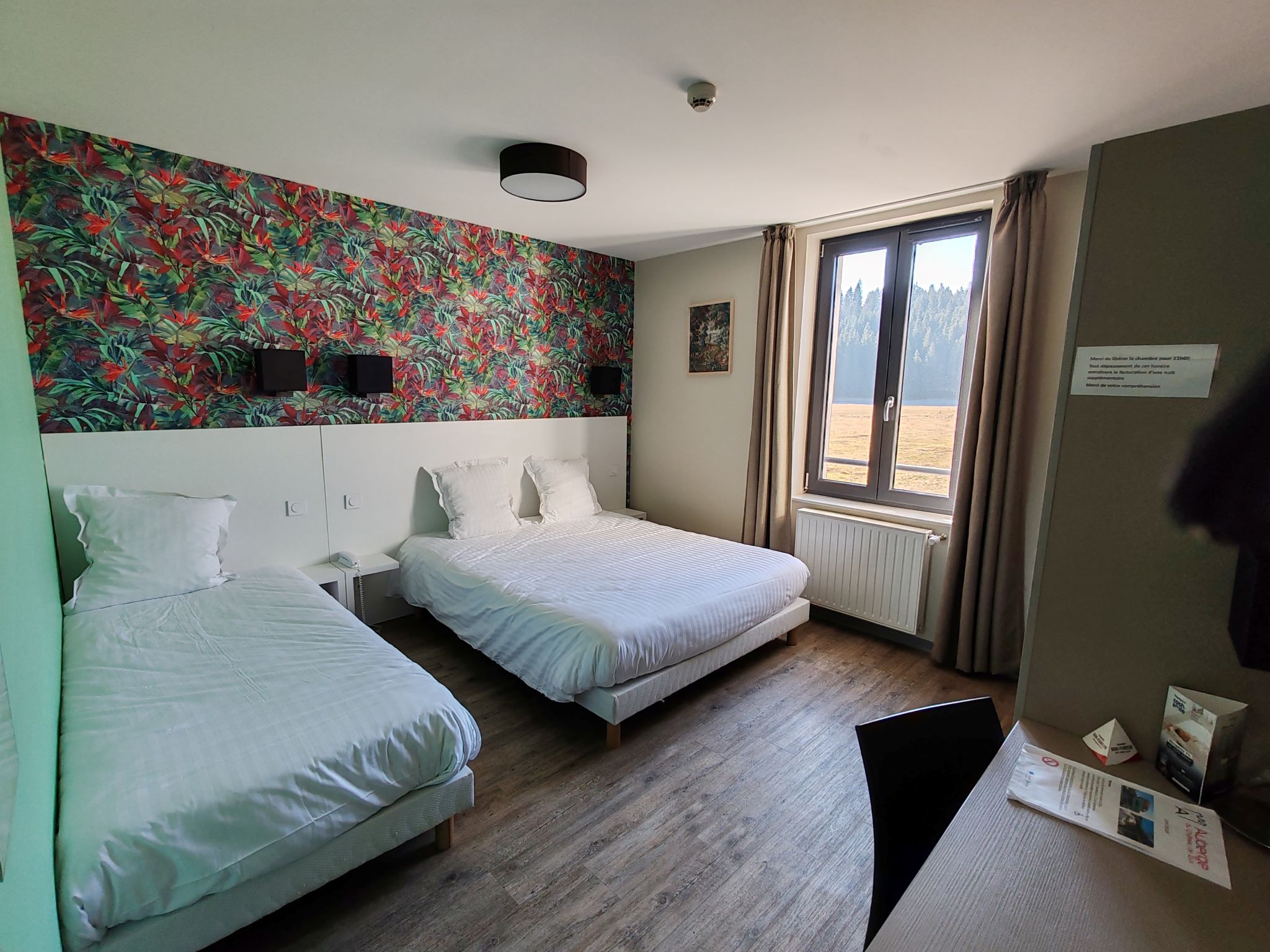 Chambre 1 Grand lit 1 Petit lit