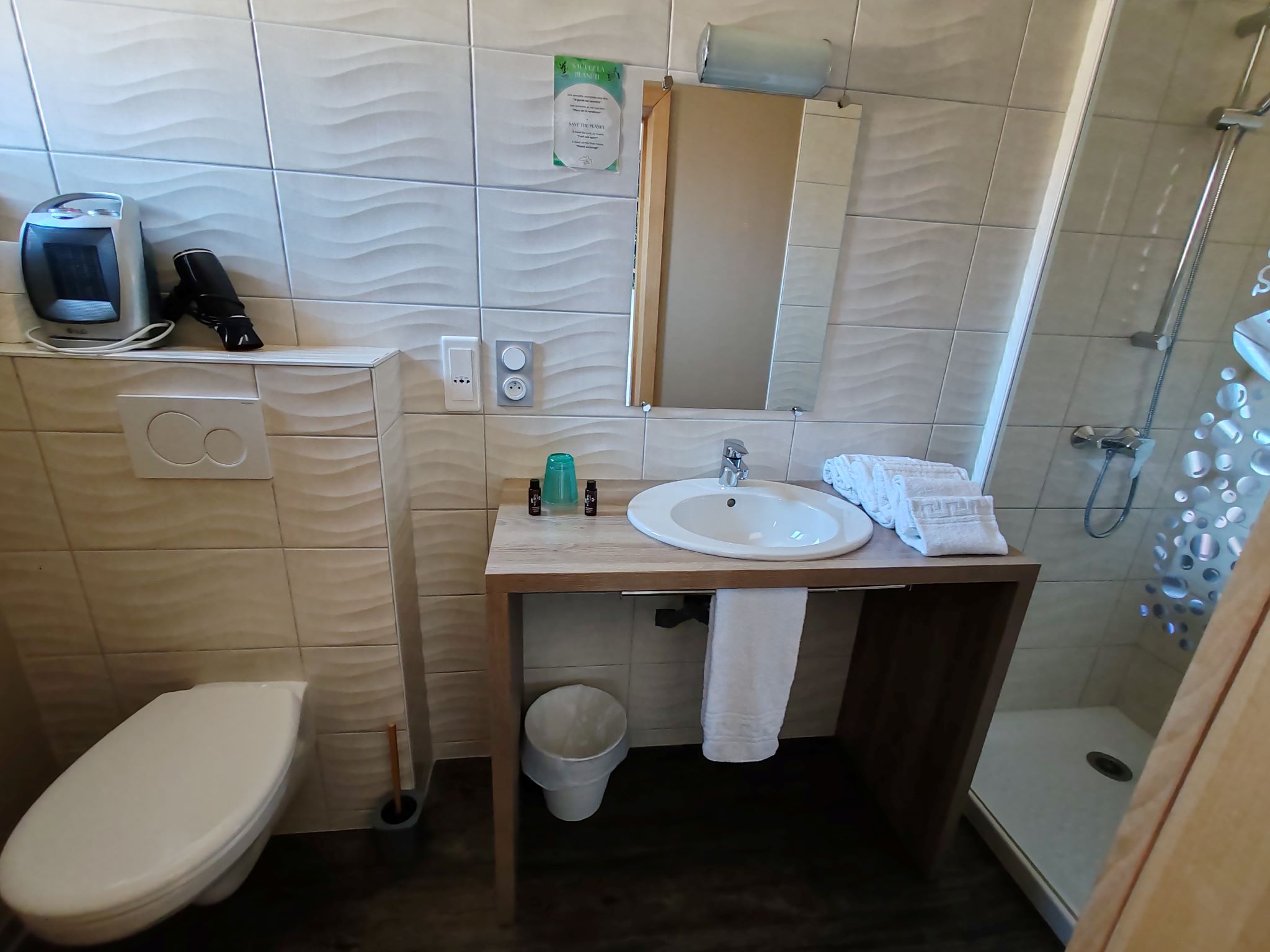 Salle de bain avec Douche